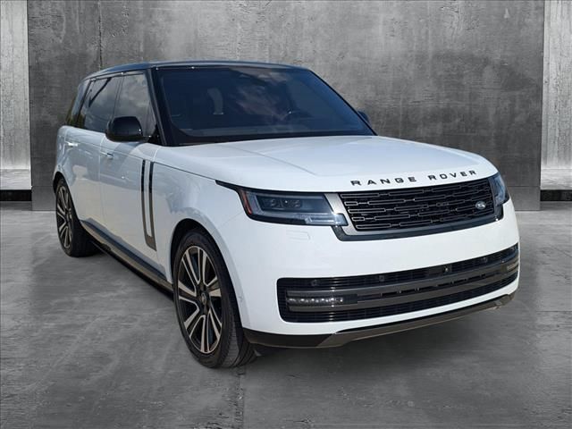 2023 Land Rover Range Rover SE