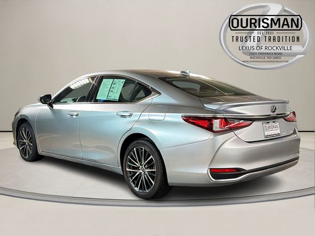 2023 Lexus ES 250
