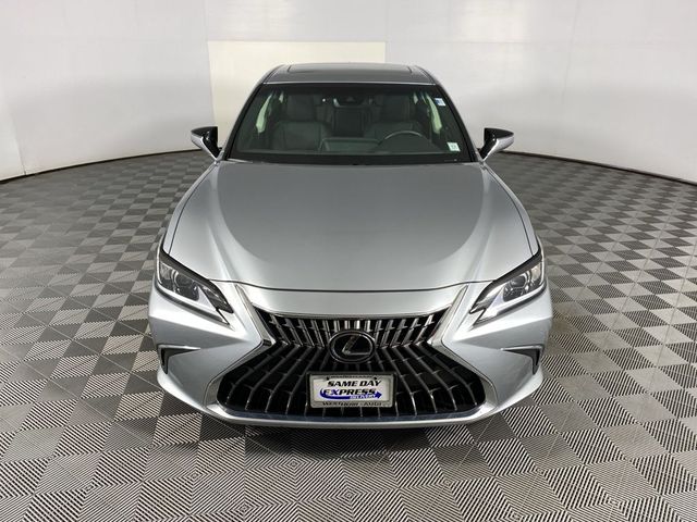 2023 Lexus ES 250