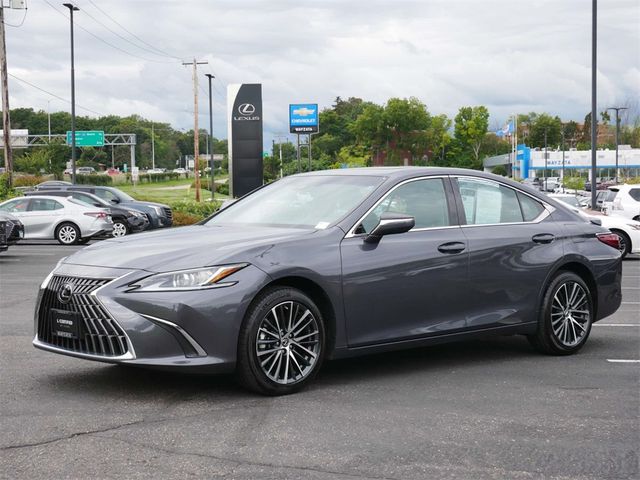 2023 Lexus ES 250