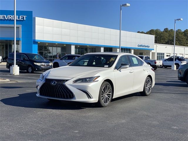 2023 Lexus ES 250