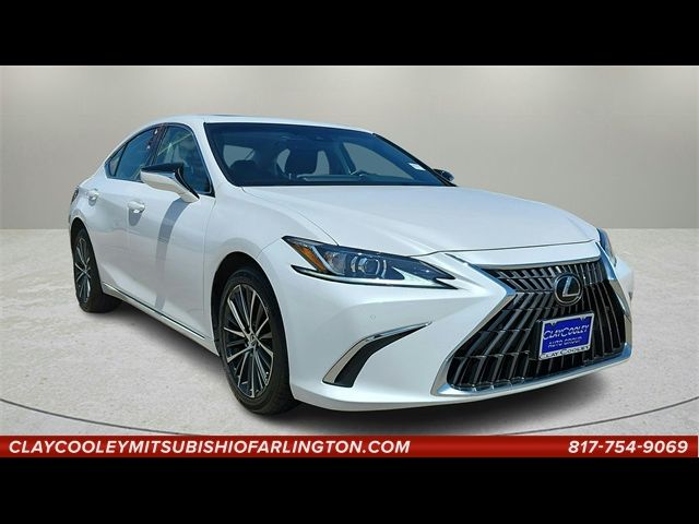 2023 Lexus ES 250
