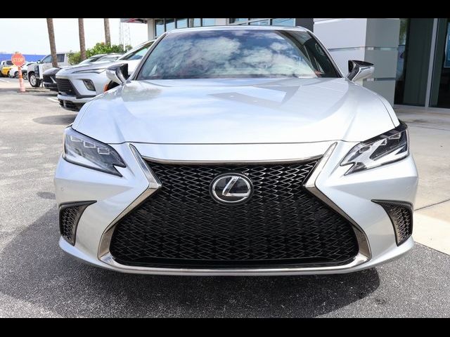 2023 Lexus ES ES 300h F SPORT Handling