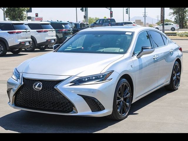 2023 Lexus ES ES 300h F SPORT Handling