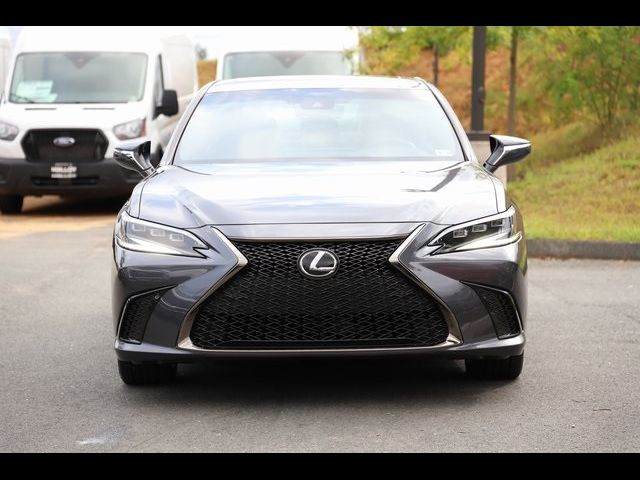 2023 Lexus ES ES 300h F SPORT Handling