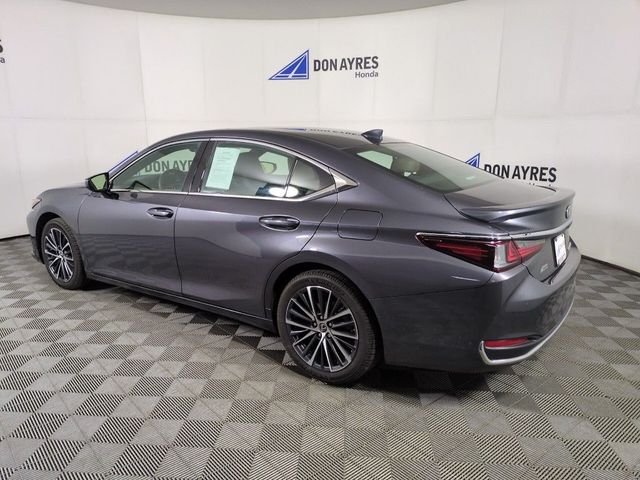 2023 Lexus ES 300h