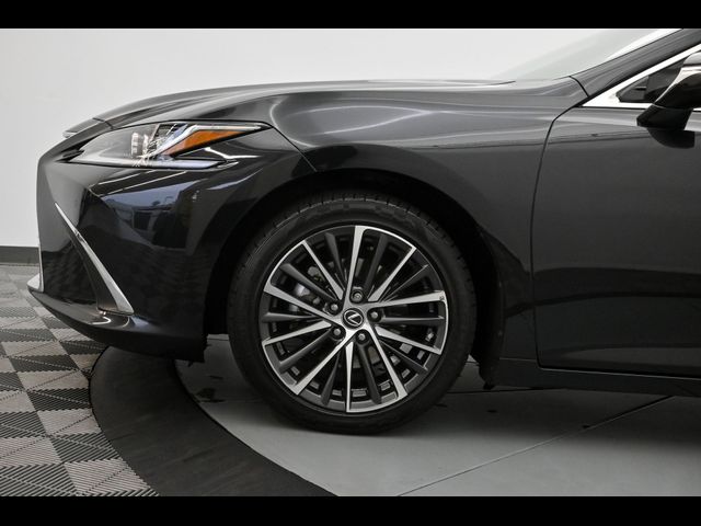 2023 Lexus ES 300h