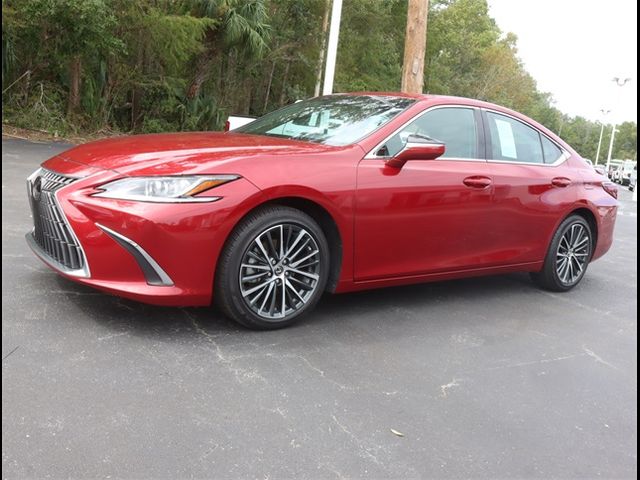 2023 Lexus ES 300h