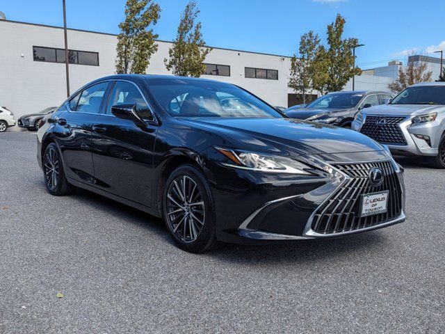 2023 Lexus ES 300h