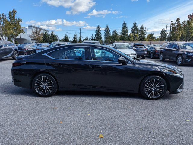 2023 Lexus ES 300h