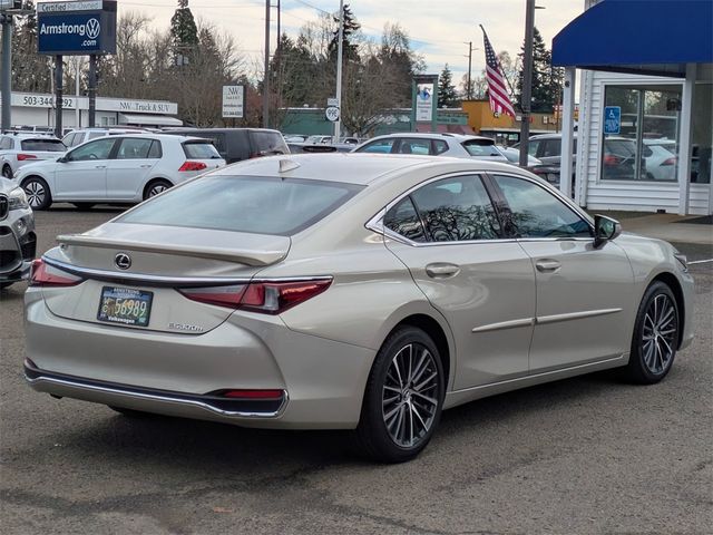 2023 Lexus ES 300h