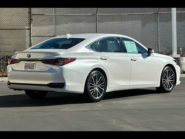 2023 Lexus ES 300h