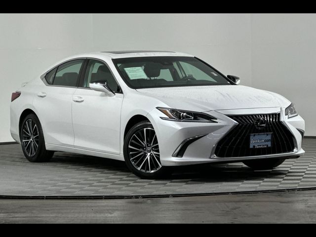 2023 Lexus ES 300h