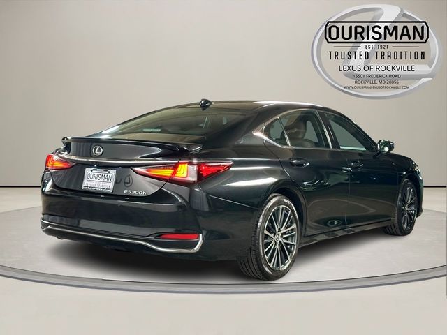 2023 Lexus ES 300h