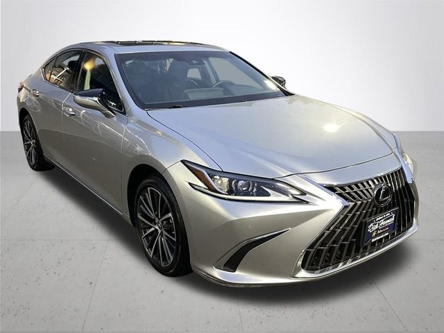 2023 Lexus ES 300h