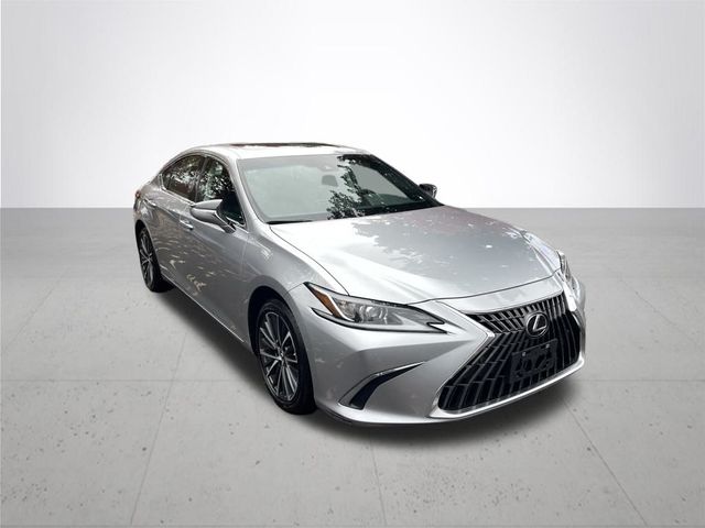 2023 Lexus ES 300h