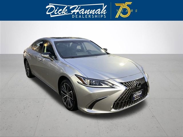 2023 Lexus ES 300h