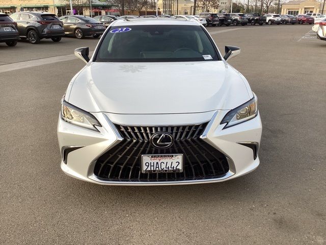 2023 Lexus ES 300h