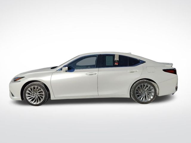 2023 Lexus ES 300h Luxury