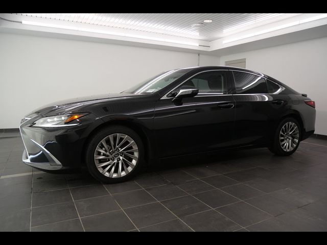 2023 Lexus ES 300h Luxury