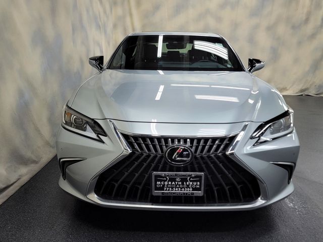 2023 Lexus ES 300h Luxury