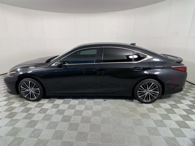 2023 Lexus ES 300h