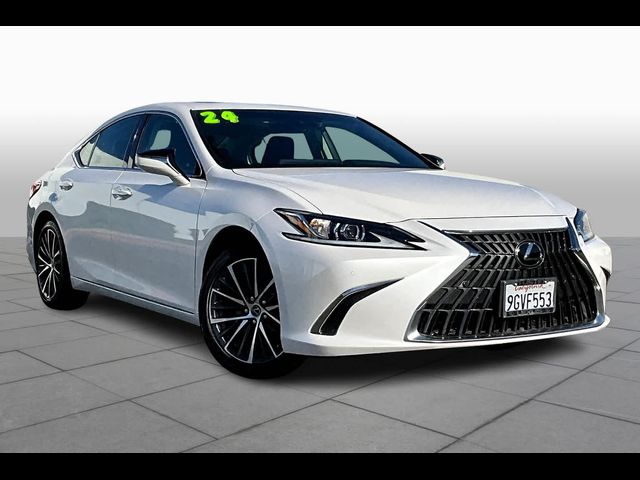 2023 Lexus ES 300h