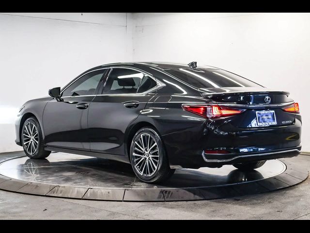 2023 Lexus ES 300h