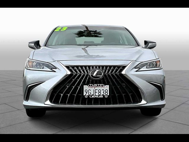 2023 Lexus ES 300h