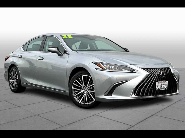 2023 Lexus ES 300h