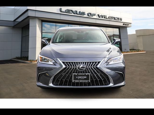 2023 Lexus ES 250