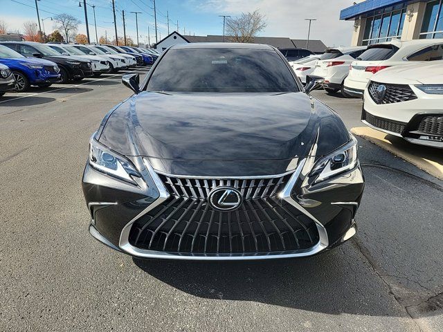 2023 Lexus ES 250