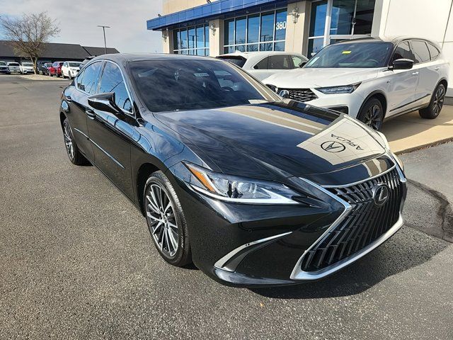 2023 Lexus ES 250