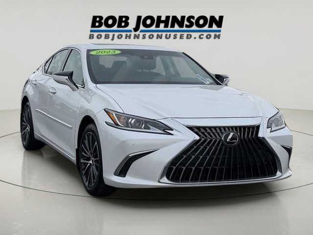 2023 Lexus ES 250