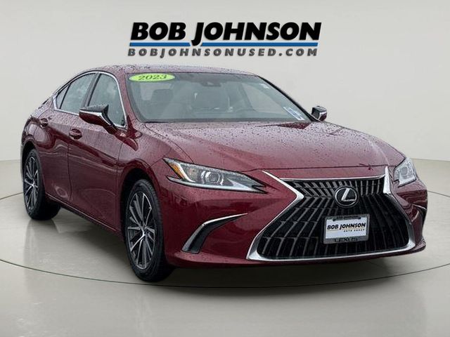 2023 Lexus ES 250
