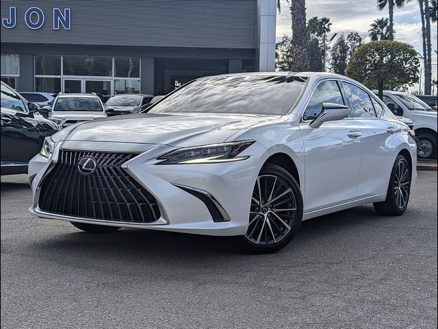 2023 Lexus ES 300h