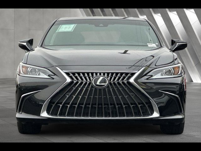 2023 Lexus ES 300h