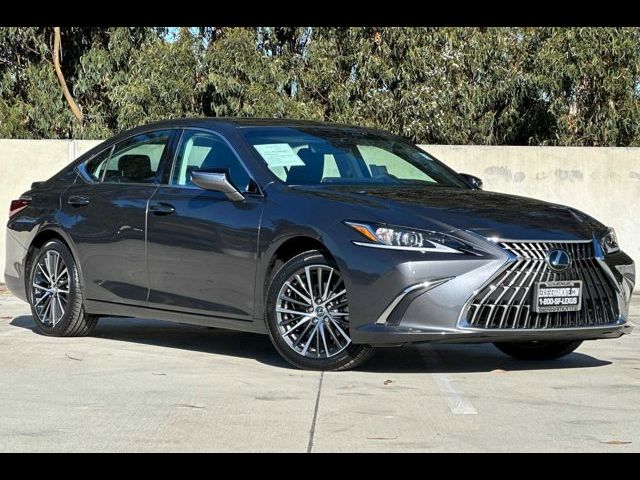 2023 Lexus ES 300h