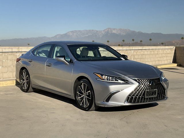 2023 Lexus ES 300h