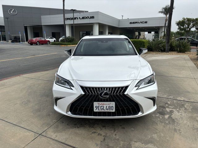 2023 Lexus ES 300h