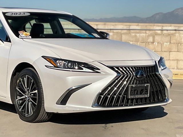 2023 Lexus ES 300h