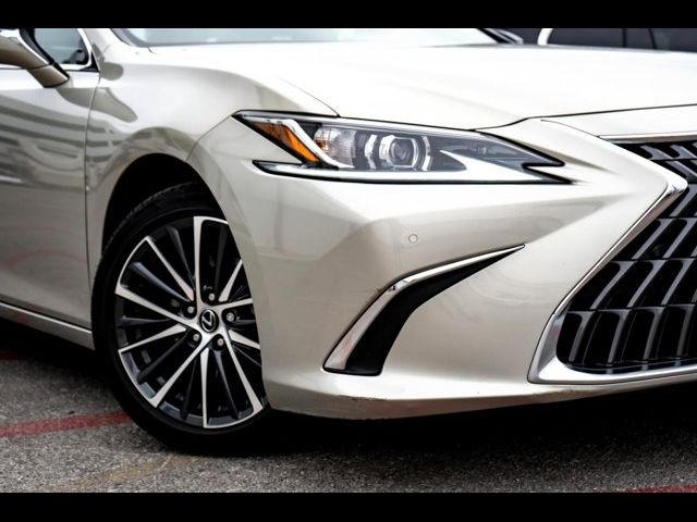 2023 Lexus ES 300h