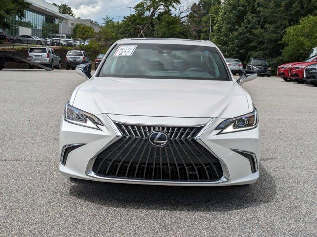 2023 Lexus ES 300h