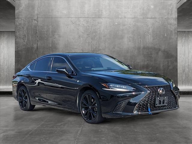 2023 Lexus ES ES 300h F SPORT Handling