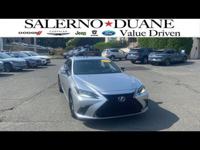 2023 Lexus ES ES 300h F SPORT Handling