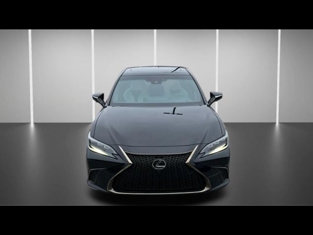 2023 Lexus ES ES 300h F SPORT Handling
