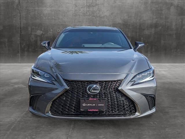 2023 Lexus ES ES 300h F SPORT Handling