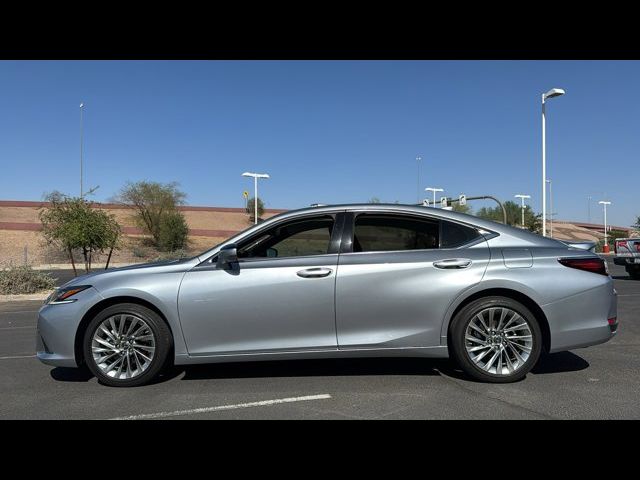 2023 Lexus ES 300h Luxury