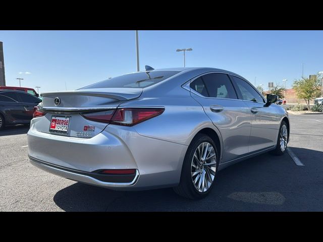 2023 Lexus ES 300h Luxury