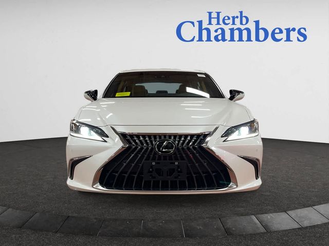 2023 Lexus ES 300h Luxury